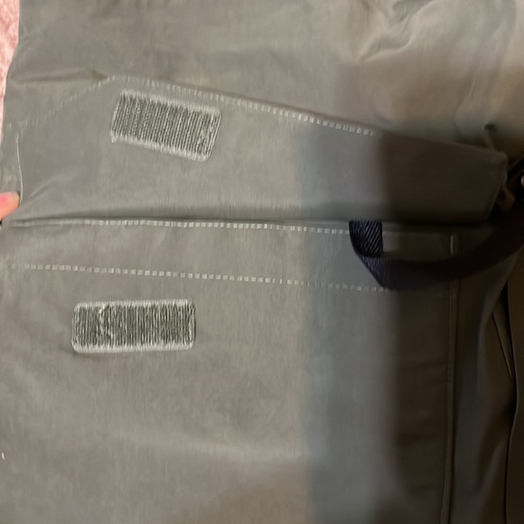 NWT men’s Lands End heavy coat for the winter - Picture 5 of 9